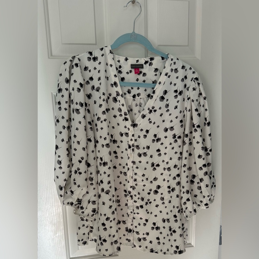 Vince Camuto blouse